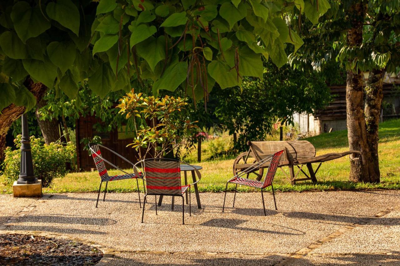 Aux Bories De Marquay, Chambres D'Hotes B&B Avec Piscine Et Spa Pres De Sarlat ภายนอก รูปภาพ